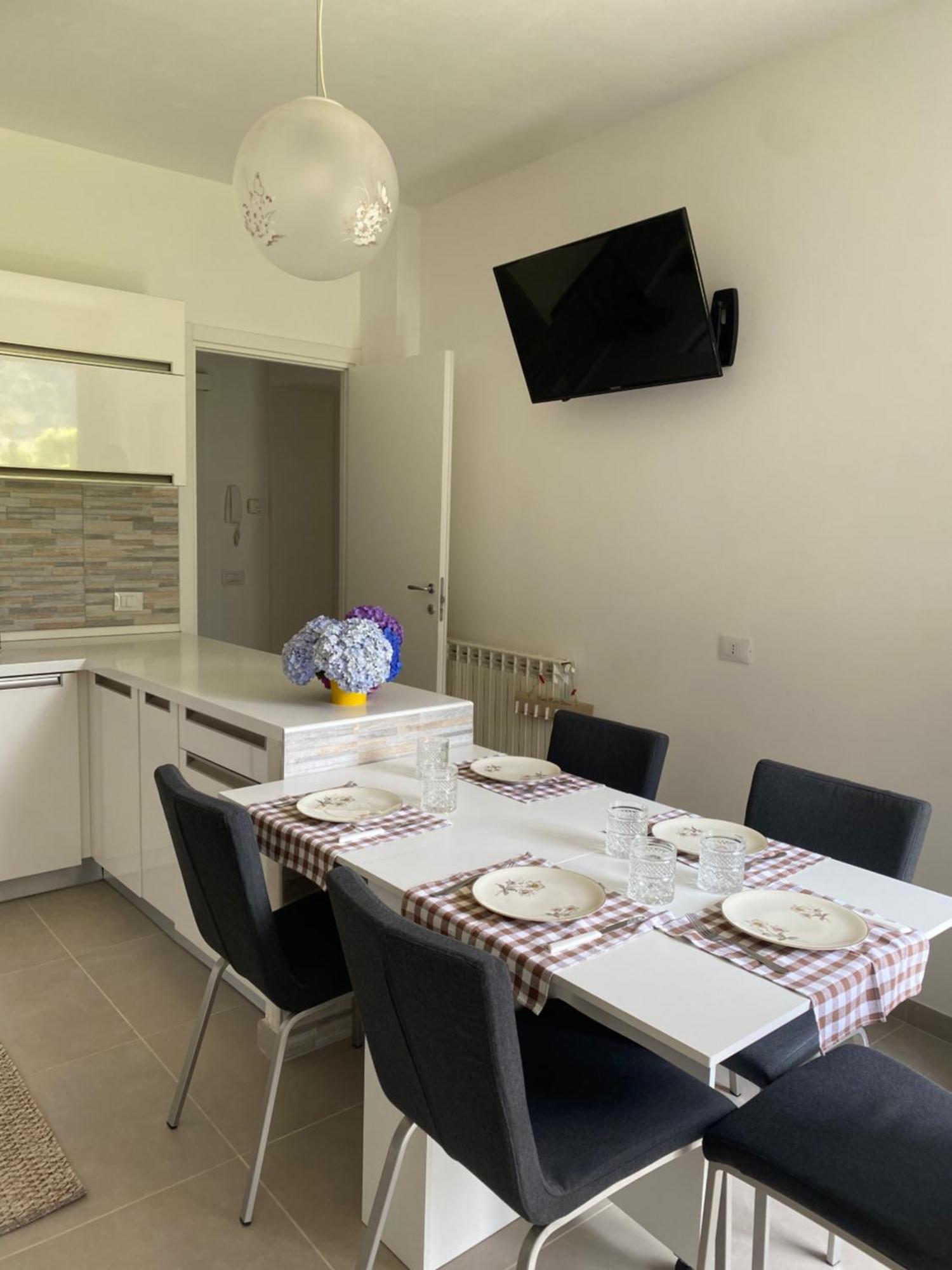 Luna Apartment Verbania Luaran gambar