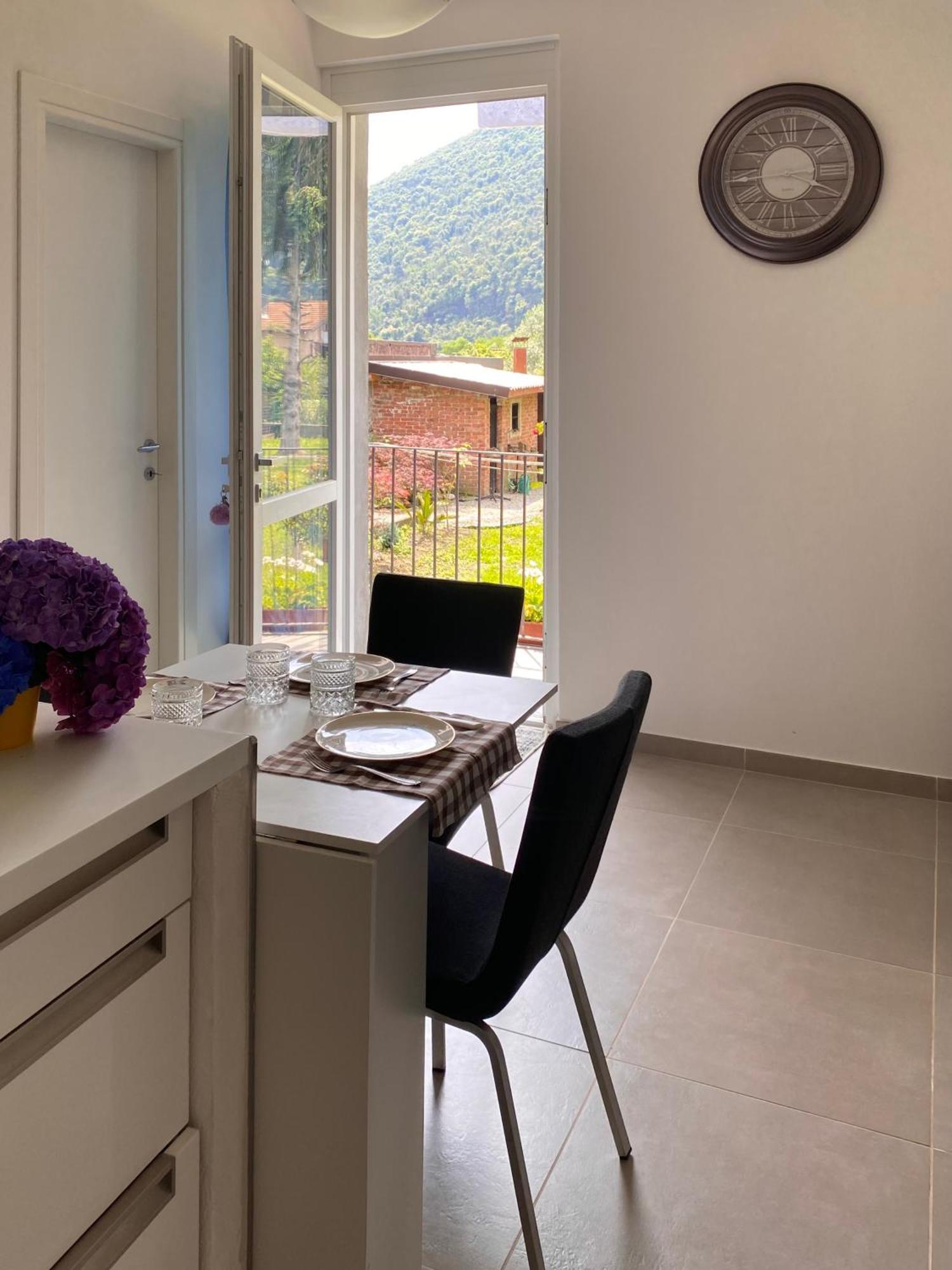 Luna Apartment Verbania Luaran gambar