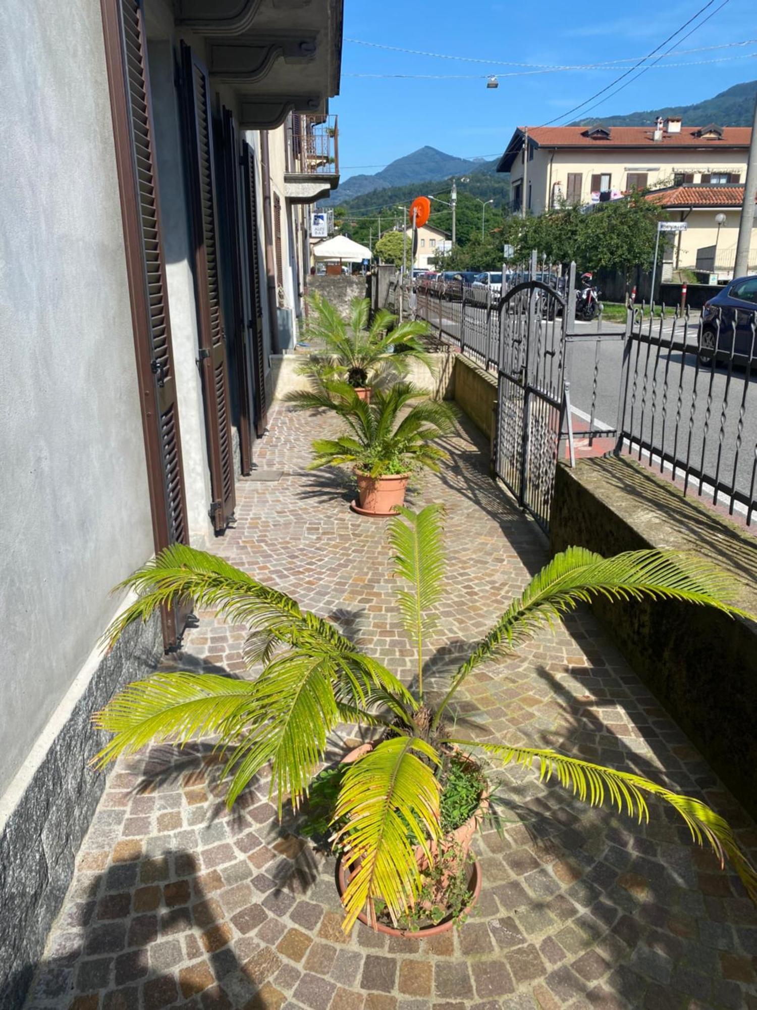 Luna Apartment Verbania Luaran gambar