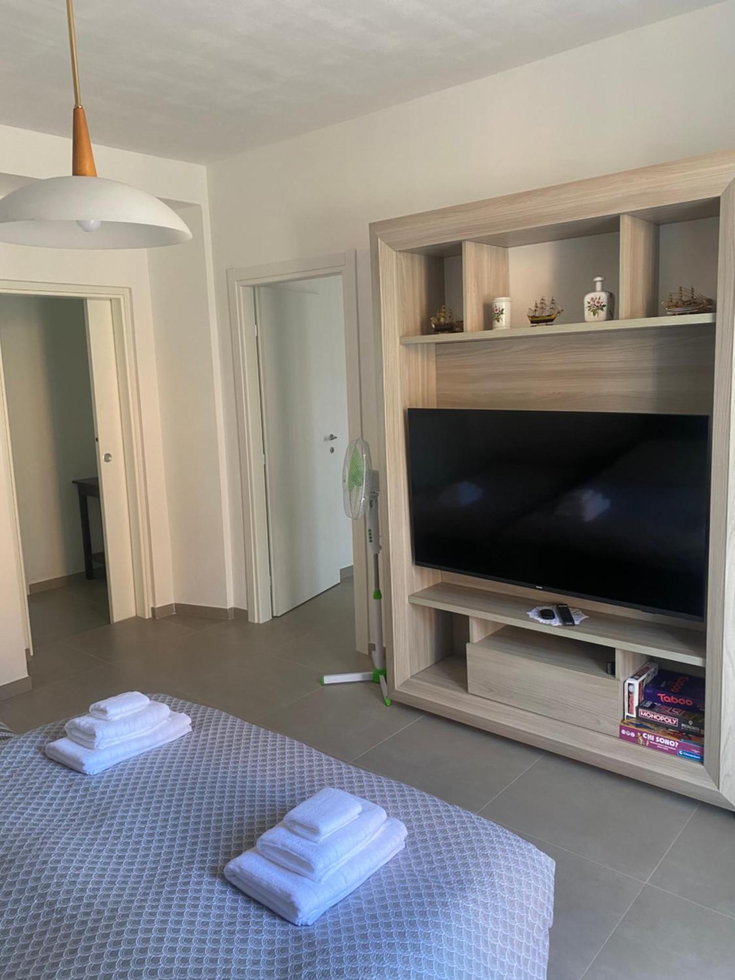 Luna Apartment Verbania Luaran gambar