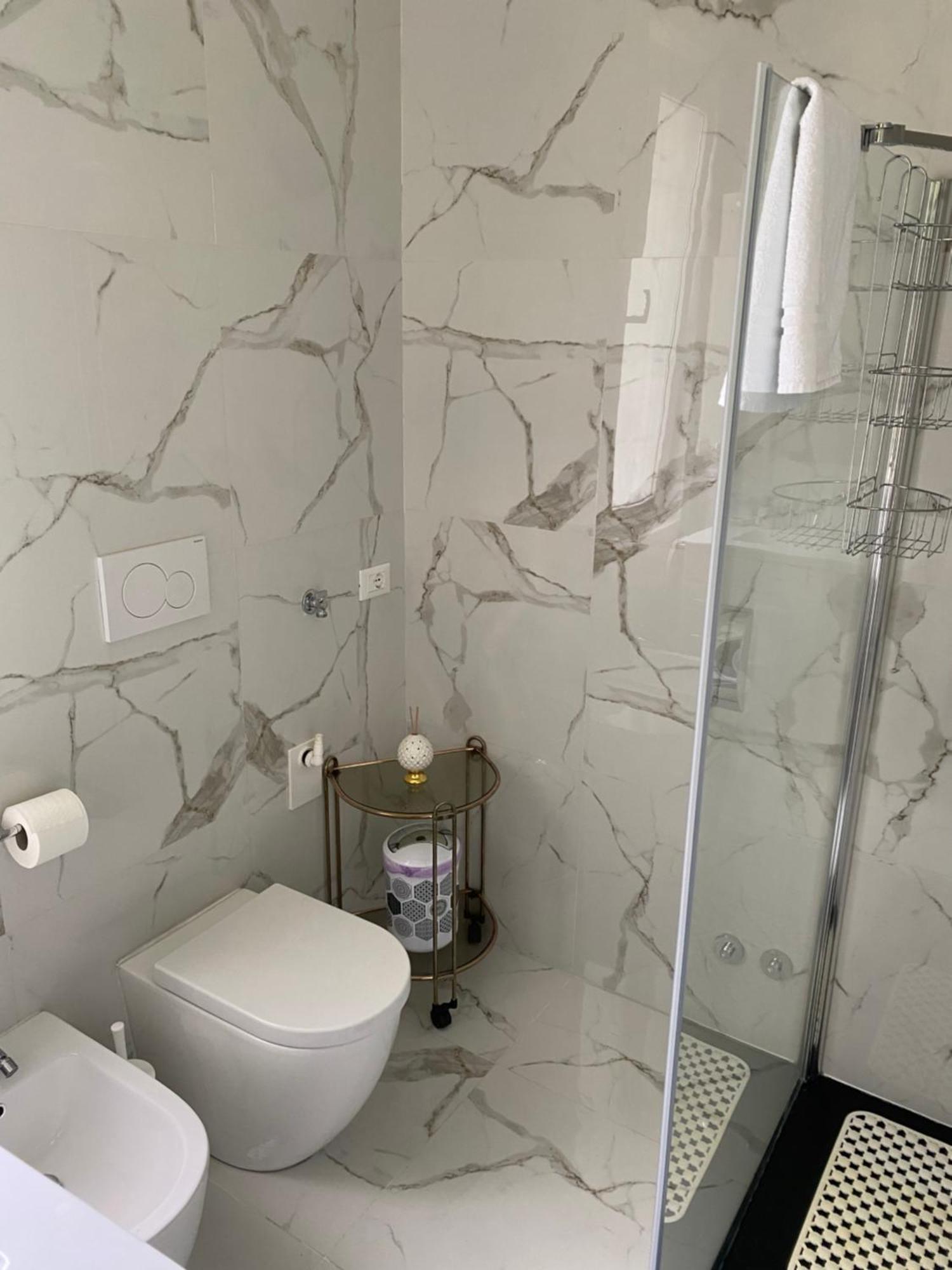 Luna Apartment Verbania Luaran gambar